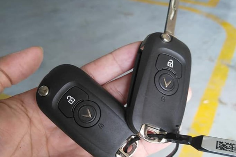 “Bỏ túi” cách mở khóa cửa xe VF e34 bằng chìa khóa cơ 6 35.5