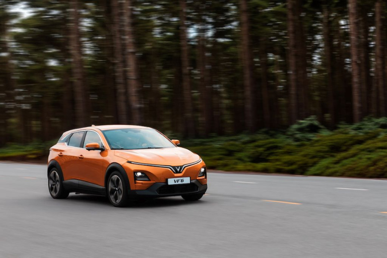 Đánh giá chi tiết VinFast VF6: Quãng đường di chuyển tối đa 480km/lần sạc 3 41.4