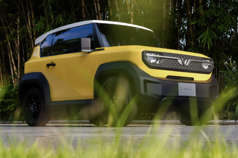 VinFast VF3 khoe dáng cùng "tiểu G63" Jimny dù khác biệt phân khúc 2 9.2