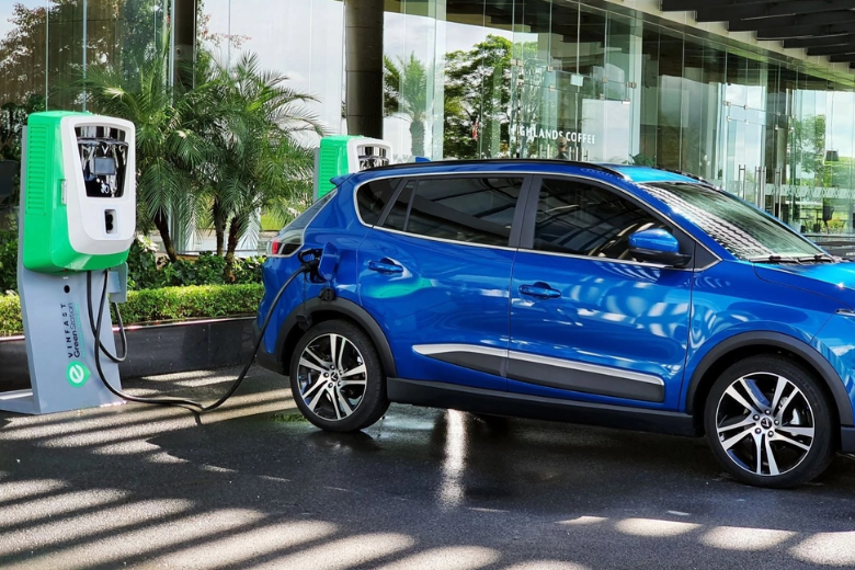 Pin xe ô tô điện Vinfast sử dụng được trong bao lâu? 1 Blog 2024 08 22T092307.607