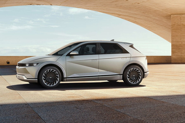 So găng VinFast VF8 và Hyundai Ioniq 5: Xe nào đáng mua hơn? 1 Blog 56