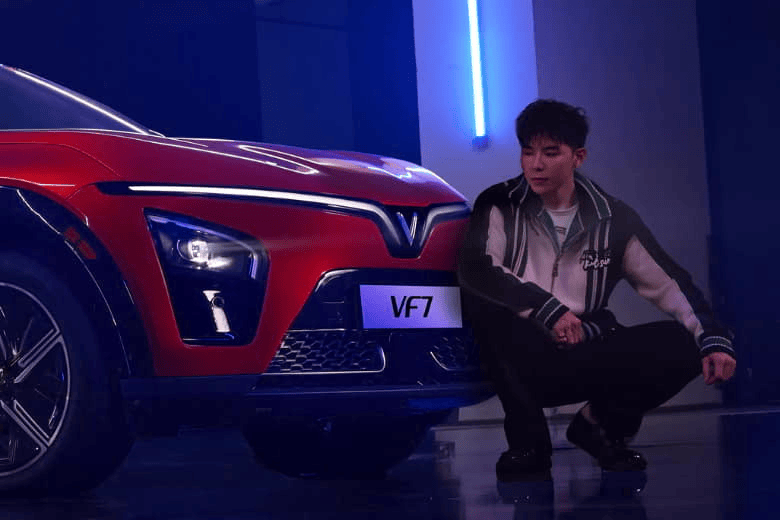 Xe Điện VinFast VF7 2 Xe ô tô điện VinFast VF7 Plus động cơ vận hành