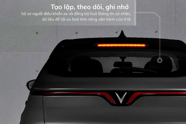 Top 6 tính năng thông minh trên xe VinFast VF 8 1 Một trong những tính năng thông minh đó là tạo lập, theo dõi và ghi nhớ trên xe VF 8