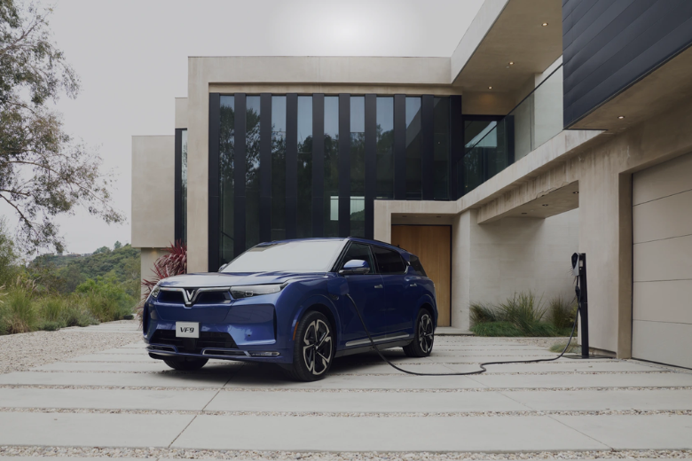 Vinfast VF9 giảm giá mạnh: Liệu có đủ sức chiếm thế "thượng phong" so với mẫu xe mạnh mẽ nhất từ BYD tại thị trường Việt Nam? 6 Blog 2024 09 04T101355.601