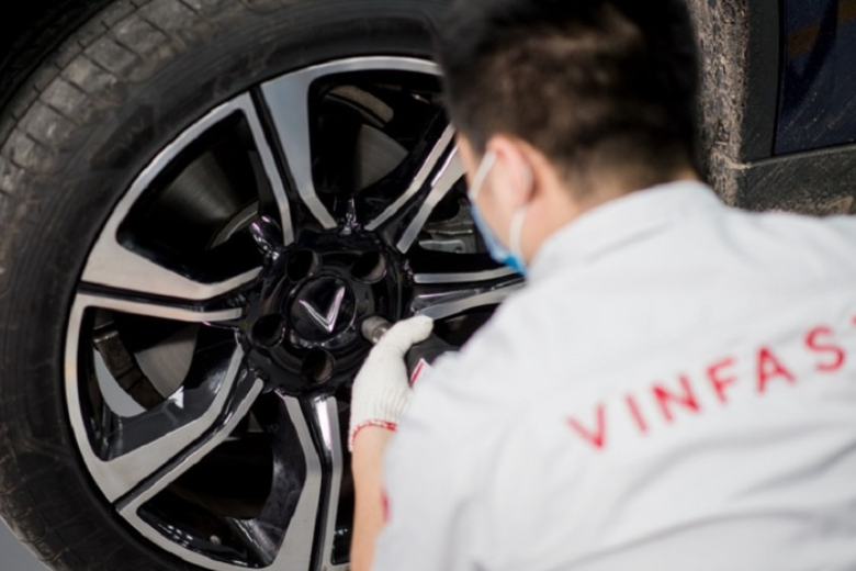 Dịch vụ cứu hộ 24/7 chuyên nghiệp từ VinFast 2 blog 10