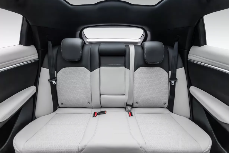 VinFast VF7: Mẫu xe điện Top 1 đề cử Car Choice Award 2024 6 blog 2024 09 10T135751.430