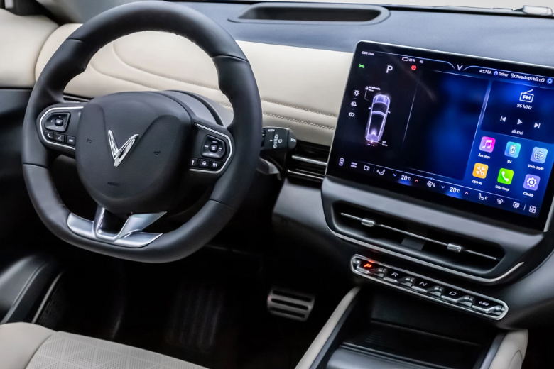 VinFast VF7: Mẫu xe điện Top 1 đề cử Car Choice Award 2024 4 blog 2024 09 10T142015.551