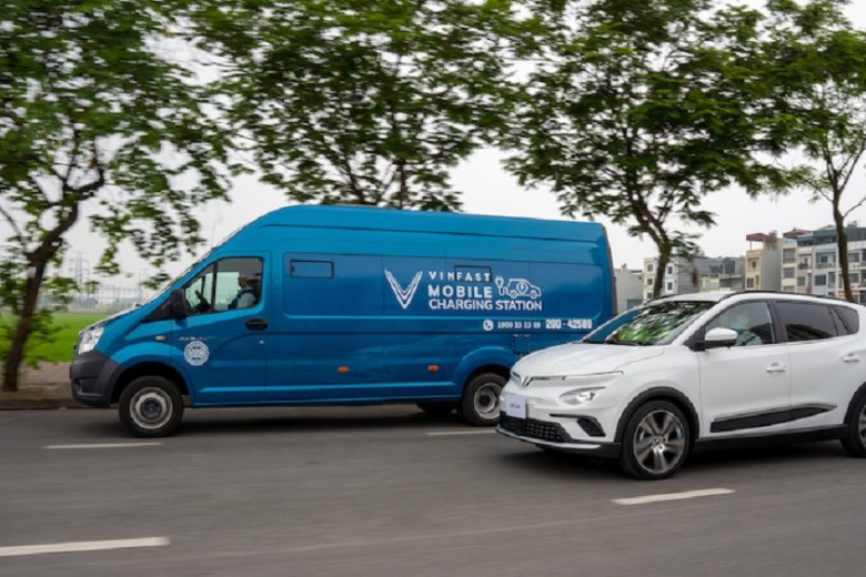 Dịch vụ cứu hộ 24/7 chuyên nghiệp từ VinFast 4 blog 2024 09 27T142947.015