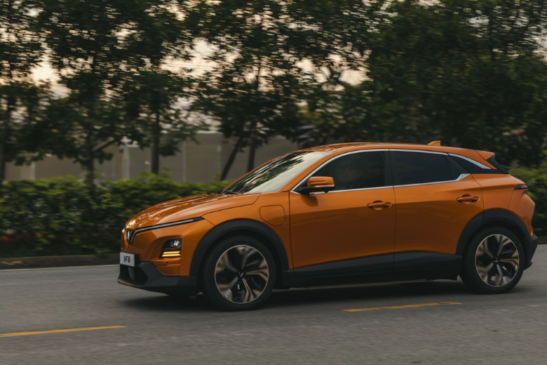VinFast VF6 có gì mà "ăn đứt" các đối thủ cùng phân khúc B-SUV? 4 VinFast VF6 1