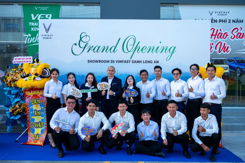 Khai trương Showroom VinFast 3S Bến Lức lớn nhất Long An 4 39
