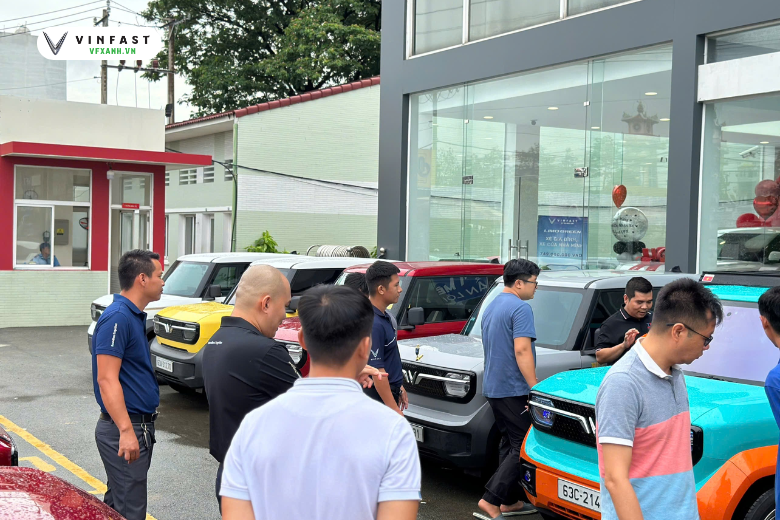 Hành trình lái đam mê: Chạm cảm xúc cùng sự kiện Offline VF3 2 305