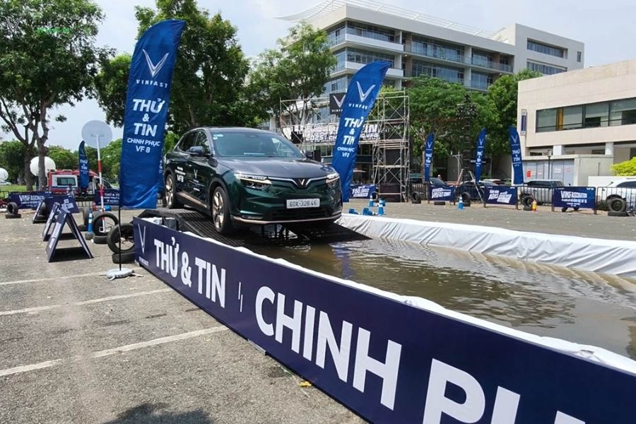 VinFast VF 8 lăn bánh tại TP.HCM: Trải nghiệm thực tế và cơ hội sở hữu 3 Loc Blog Xe 74