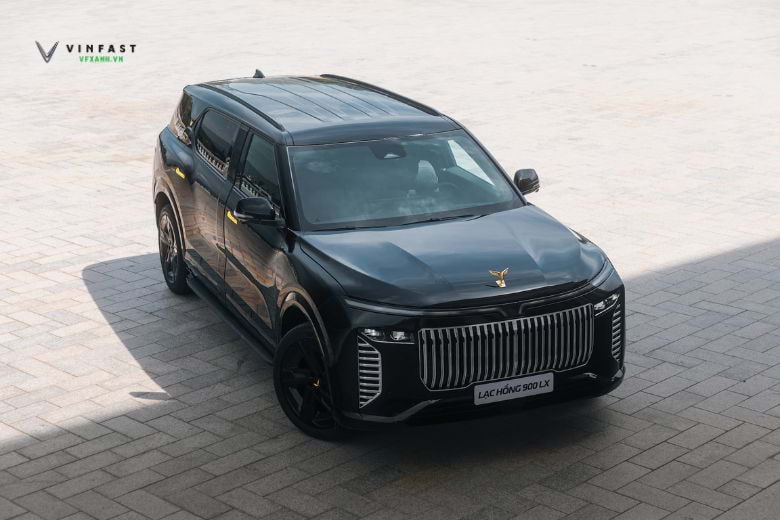 VinFast bàn giao 12 xe điện "Lạc Hồng" phục vụ Đại lễ Quốc khánh 1 197 1