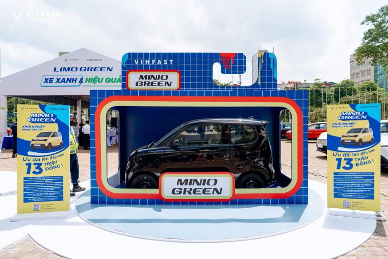 Bàn giao 250 xe VinFast Limo Green đồng loạt toàn quốc 5 385