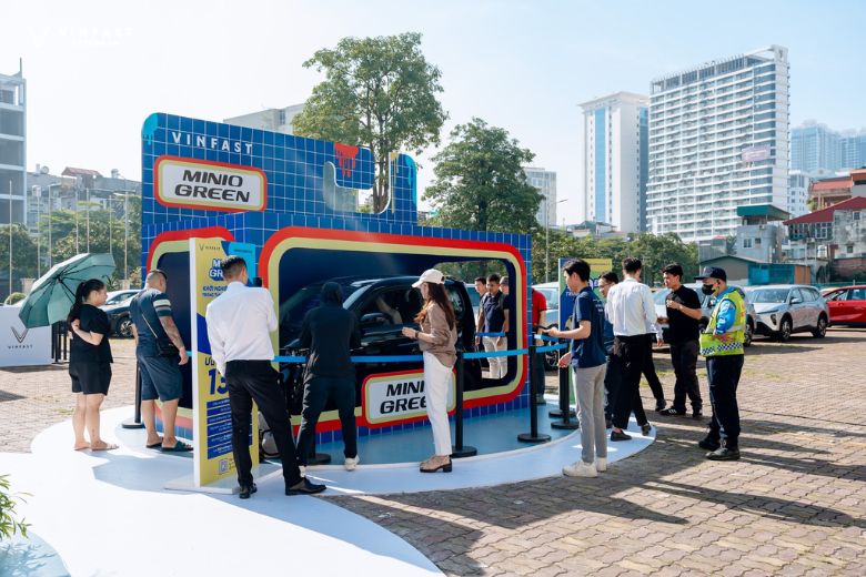 Bàn giao 250 xe VinFast Limo Green đồng loạt toàn quốc 6 386