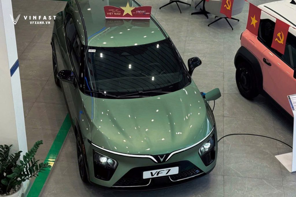 VinFast tri ân quân đội, công an: Ưu đãi mua xe điện giảm tổng cộng 7% 2 379