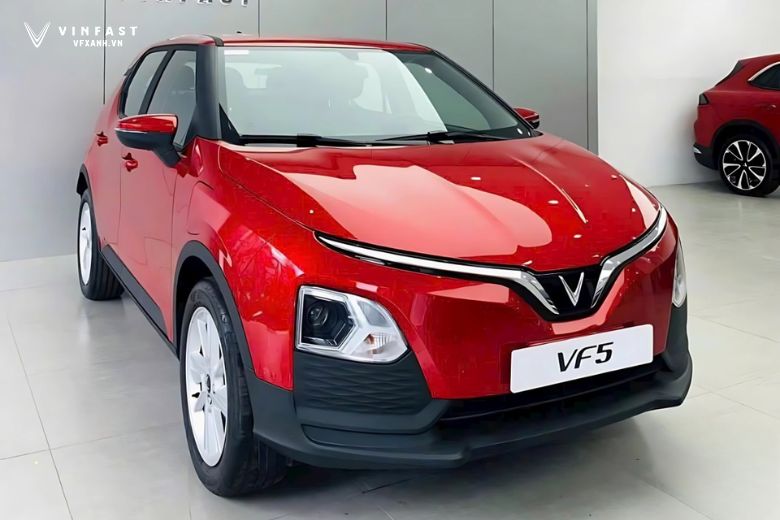 Kỷ Lục VinFast: Ý nghĩa đằng sau 100,000 xe và tương lai thị trường 2 456