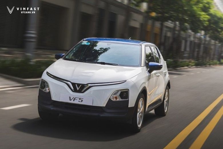 VinFast VF 5 gây "bão" doanh số tháng 9/2025, xe điện lập kỷ lục mới 2 471