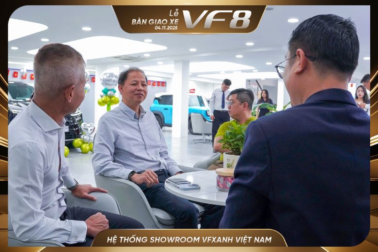 Quyết định "tậu" 2 xe VF 8 liên tiếp: Xu hưởng chuyển đổi xanh khiến chủ doanh nghiệp từ bỏ xe xăng 3 3 1