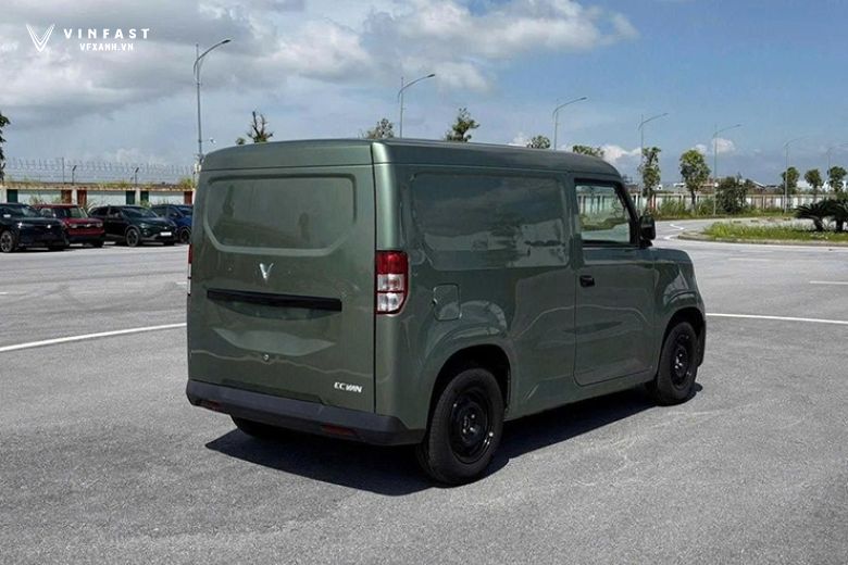 VinFast EC Van bản thương mại chính thức lộ diện 2 500