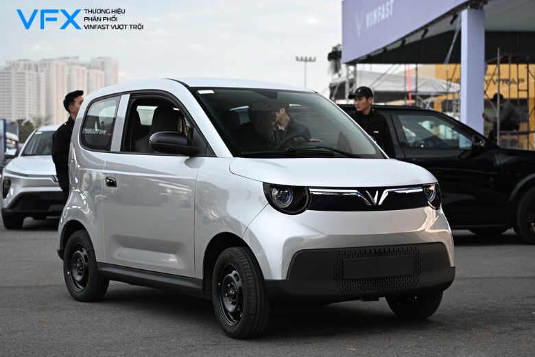 VinFast triển lãm xe lớn nhất Việt Nam 2025: Cuộc đổ bộ của kỷ nguyên xanh 2 1