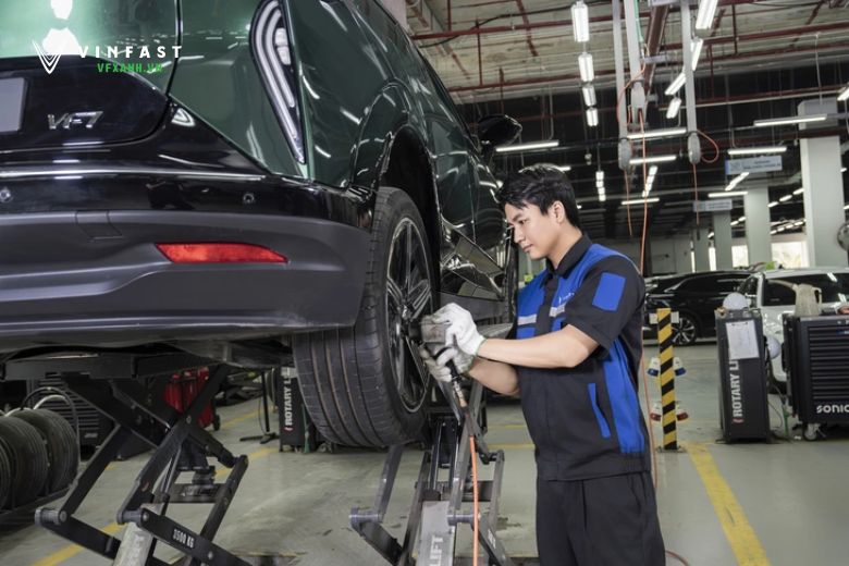 Dịch vụ hậu mãi VinFast: Chạm mốc 350 xưởng dịch vụ - Tuyên ngôn về cam kết đồng hành 1 Xưởng dịch vụ VinFast