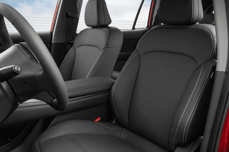 So sánh VinFast VF MVP 7 và Toyota Innova Cross 2.0G chi tiết nhất 2026 3 so sánh VinFast VF MVP 7 và Toyota Innova Cross 2.0G