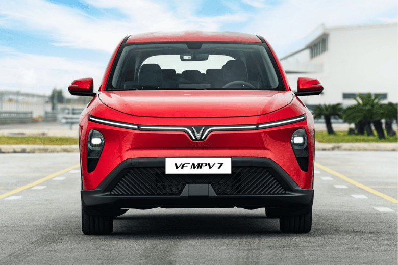 VinFast VF MPV 7 có phù hợp cho gia đình 5–7 người không? 4 VinFast VF MPV 7 phù hợp với ai
