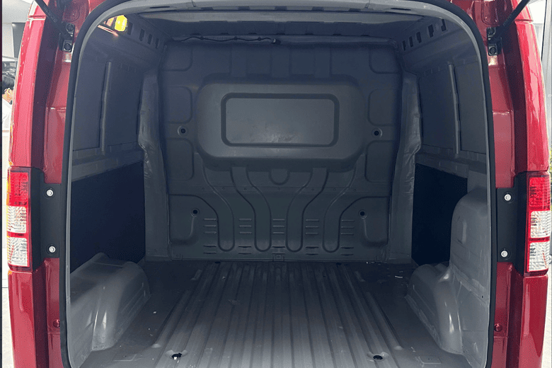 Xe tải điện VinFast EC VAN nâng cao cửa trượt 4 xe tai dien vinfast ec van nang cao cua truot