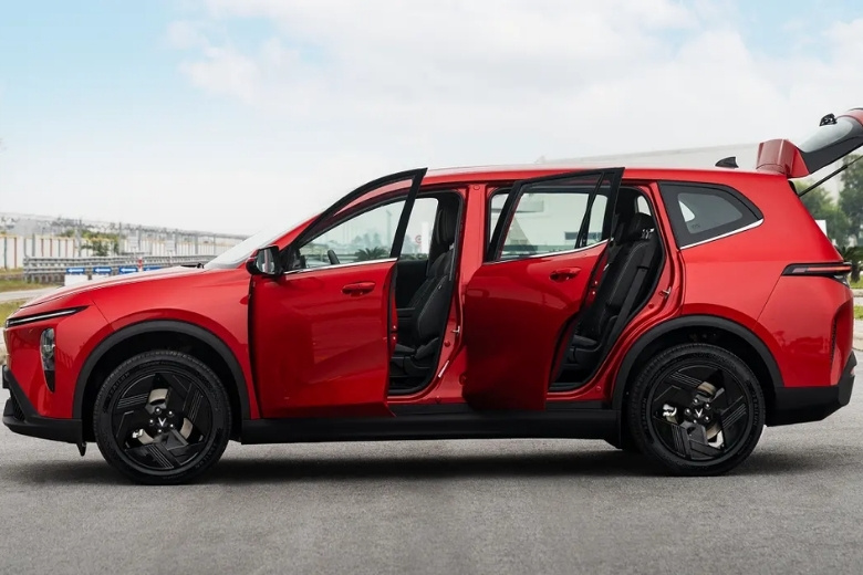 Trải nghiệm nội thất VinFast VF MPV 7: khác gì bản chạy dịch vụ? 4 thiết kế nội thất VinFast VF MPV 7