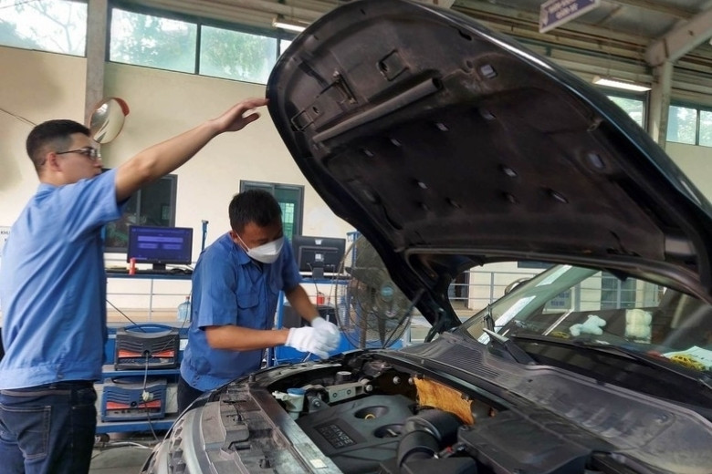 tiêu chuẩn khí thải ô tô