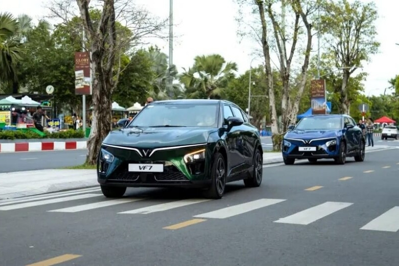 ADAS trên VinFast VF 7 hoạt động ra sao