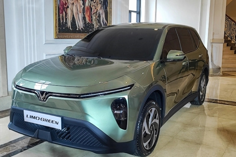 limo green chạy dịch vụ