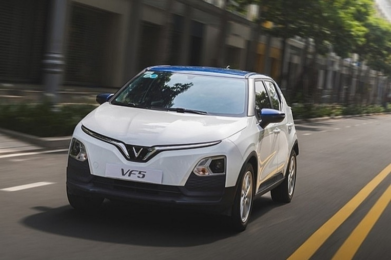 VF 5 trả góp