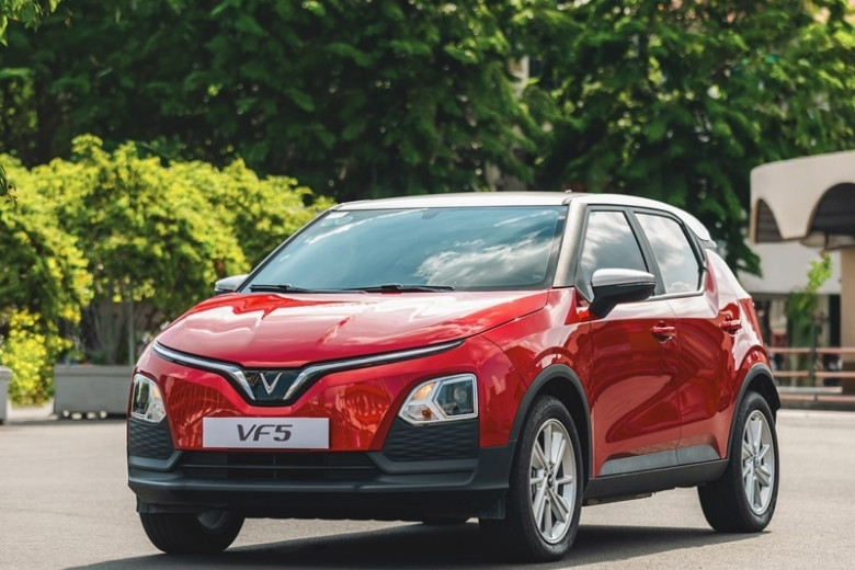 VF 5 trả góp