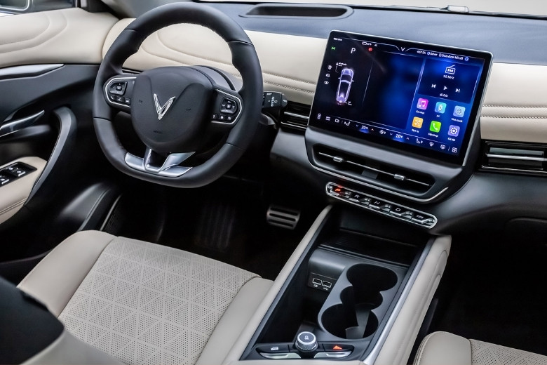 đánh giá VinFast VF 7 Plus
