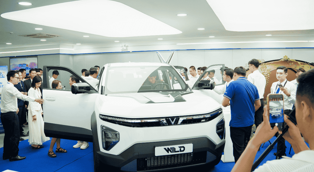 vf wild xuat hien tai showroom vfx thu duc vao ngay 289 7
